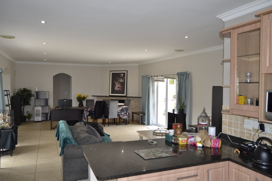 To Let 3 Bedroom Property for Rent in Somerset Heights Western Cape